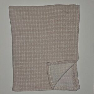 Tahari Baby Pink White Squares Fleece Baby Blanket 30" x 37" RN 157035